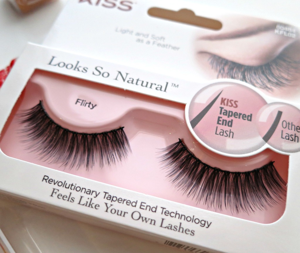 halloween-kiss-products-lash