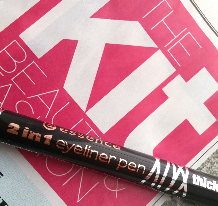 The Kit One Minute Miracle Products - Essence 2 in 1 eyeliner pen #OneMinuteMiracle // Toronto Beauty Reviews