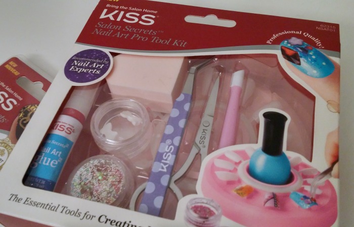 Kiss Nails Spring 2015 nail art pro tool kit // Toronto Beauty Reviews