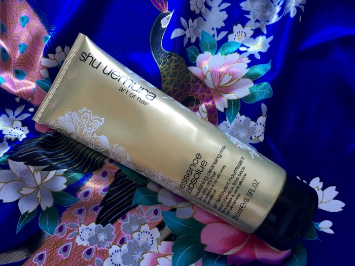 Shu Uemura Nourishing Cleansing Milk // Toronto Beauty Reviews