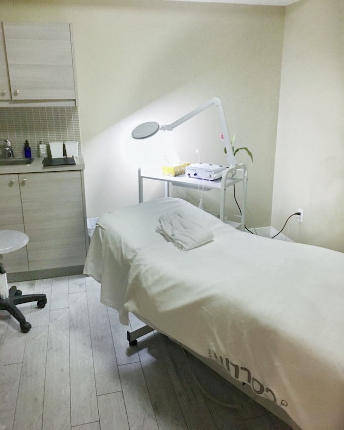 Trying a Facial for Acne-Prone Skin at Ici Paris | Toronto Beauty Reviews