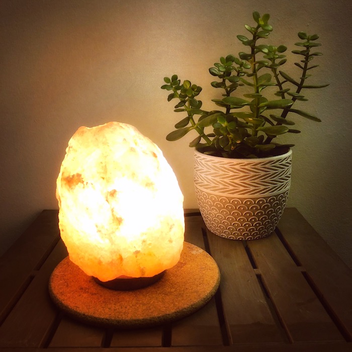 New Launches and Fall Favourites 2018 - Earth Luxe Salt Lamp | Toronto Beauty Reviews